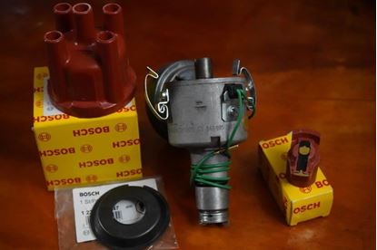 Picture of Restored German Bosch Distributor DVDA