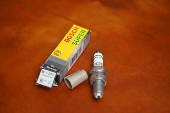 Picture of Spark Plug W 7 DTC